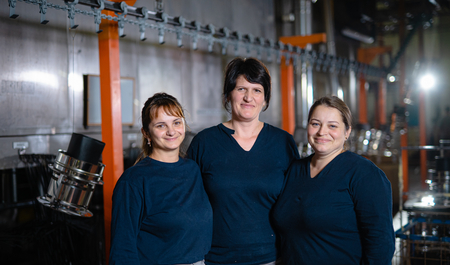 Pracovnice v teplickém závodu