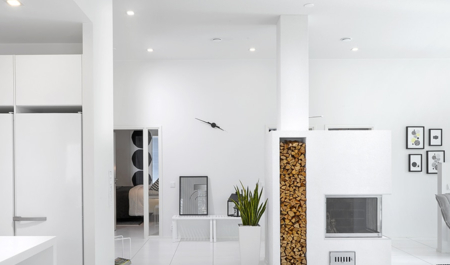 Valkoinen Isokern olohuoneessa