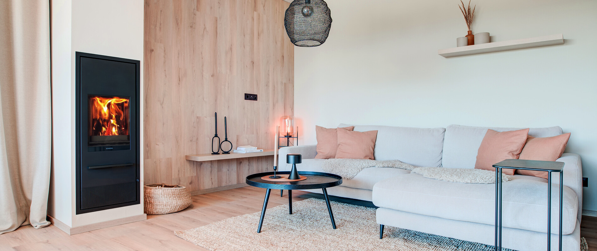 KINGFIRE Lineare v obývacím pokoji