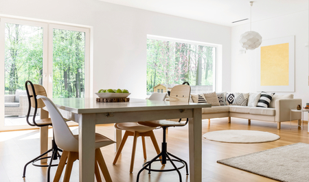 Image Title: If somebody hovers the image it appears.